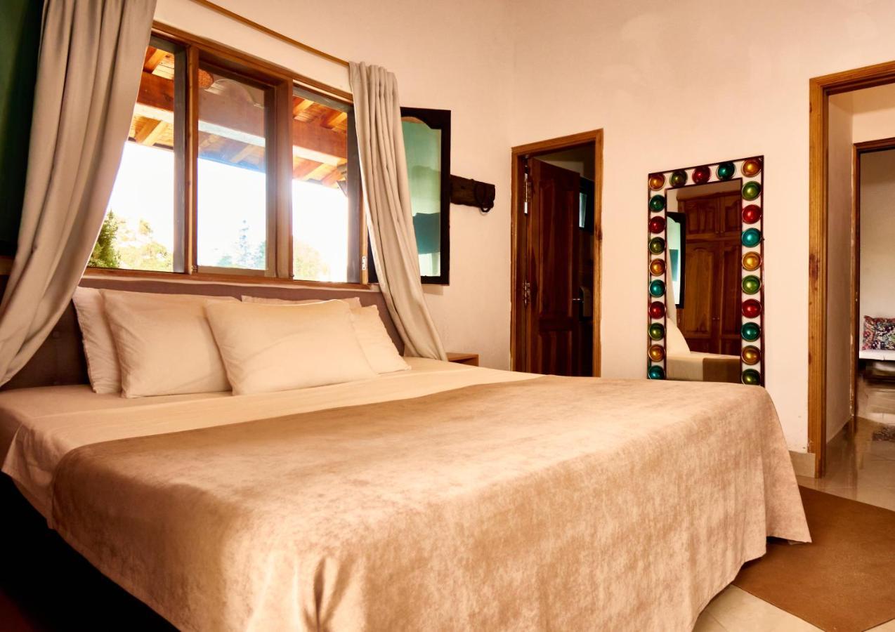 Mansion By Bernalo Hotels غواتابيه المظهر الخارجي الصورة