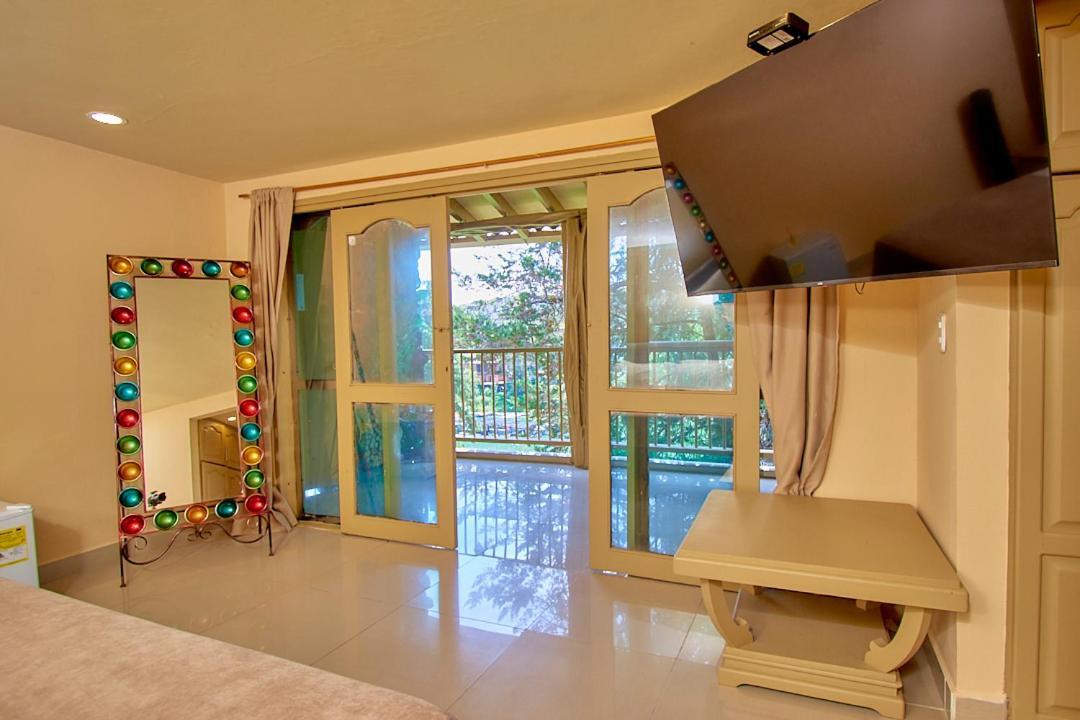 Mansion By Bernalo Hotels غواتابيه المظهر الخارجي الصورة