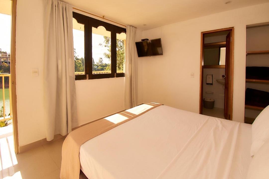 Mansion By Bernalo Hotels غواتابيه المظهر الخارجي الصورة