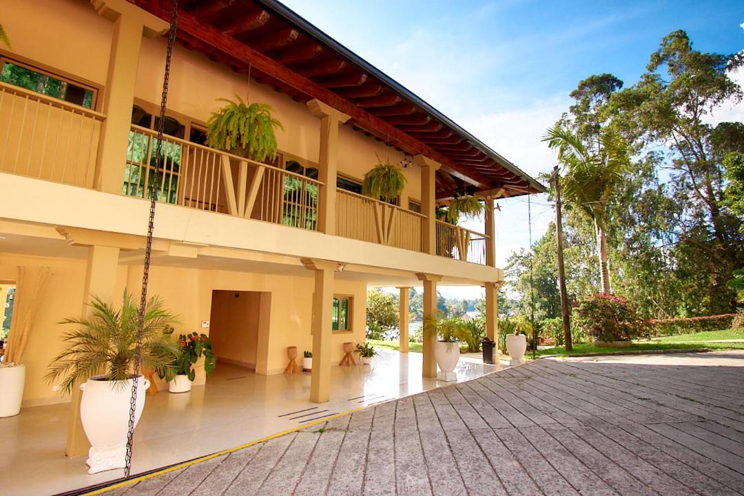 Mansion By Bernalo Hotels غواتابيه المظهر الخارجي الصورة