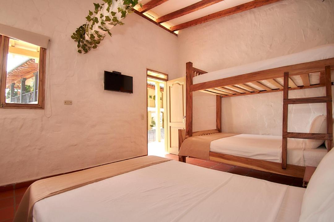 Mansion By Bernalo Hotels غواتابيه المظهر الخارجي الصورة